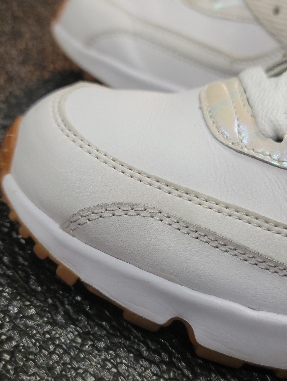 Nike Air Max 90 SE (special edition)  Pearlescent Shimmer Gum. Wmns 8 - Picture 11 of 15